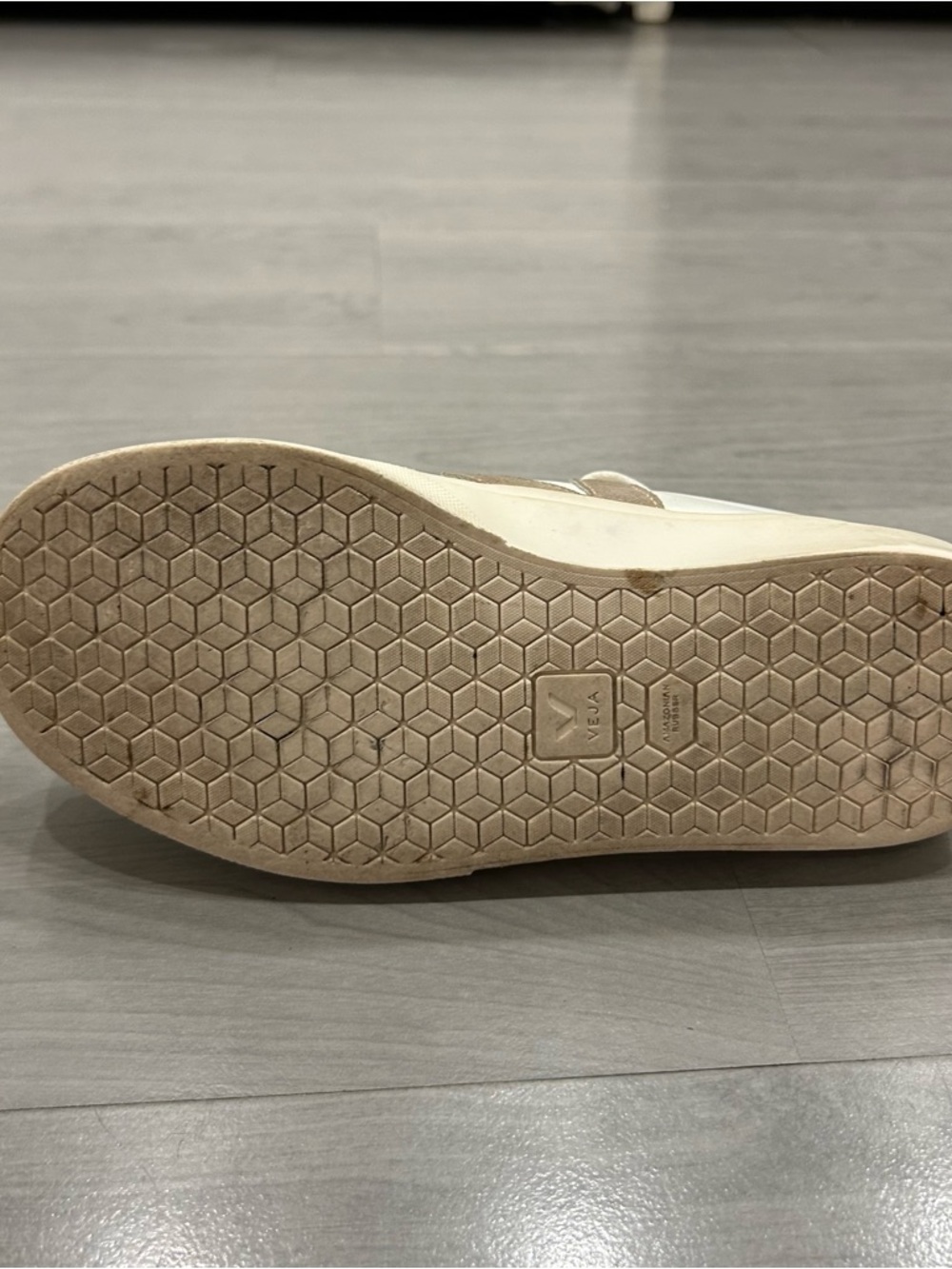 Veja Campo Sneaker White Kaki Beige Shoes Women’s Size 36 US 5 Leather - Picture 6 of 9